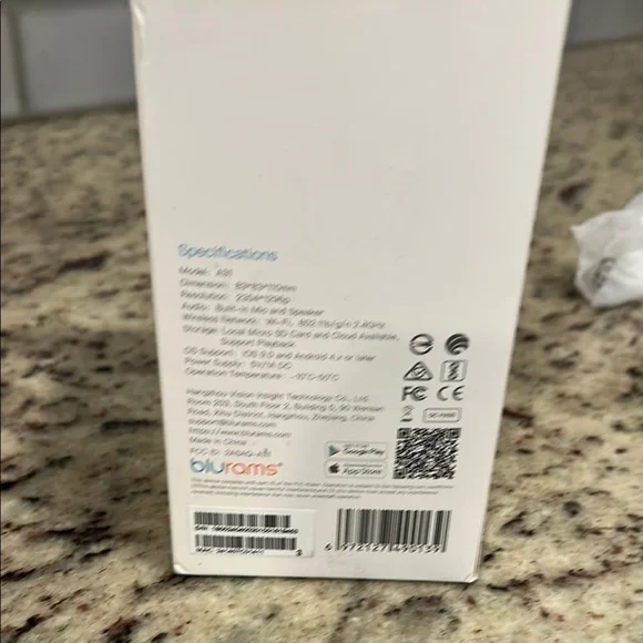 Blurams White Security Camera - Picture 2 of 4